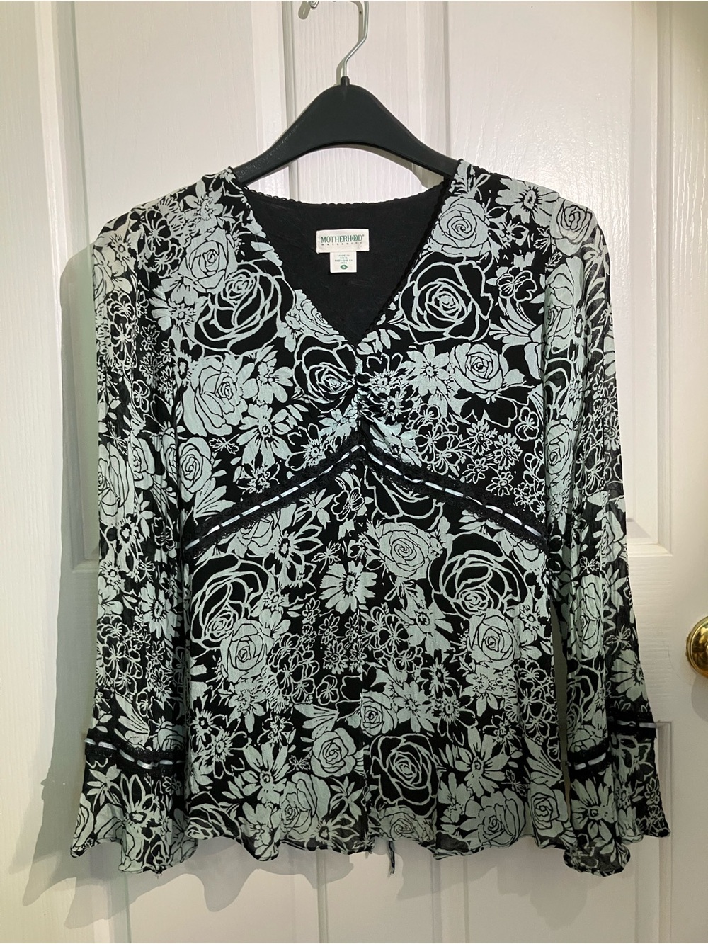 Motherhood Maternity Black and Mint Floral V-Neck Long Sleeve Top